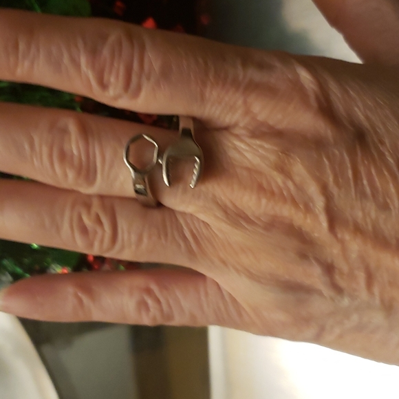 French wrench Ring mens - Picture 6 of 7
